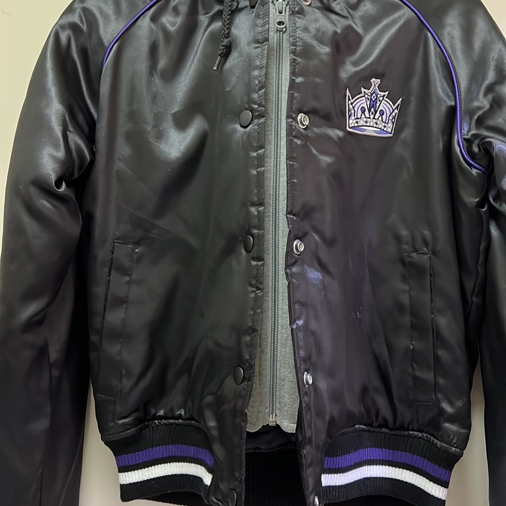 NWT Vintage 90’s L.A. Kings Satin Bomber Hoodie Jacket